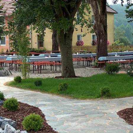 Szálloda & Restaurant Karpfen 4*